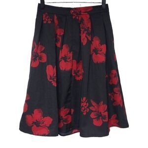 Forever 21 black pleated Floral knee-length skirt red size x-small